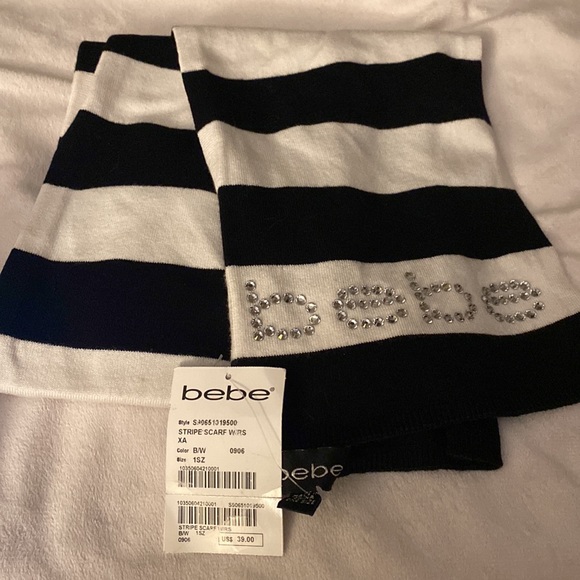 NWT BEBE Scarf - Picture 2 of 2